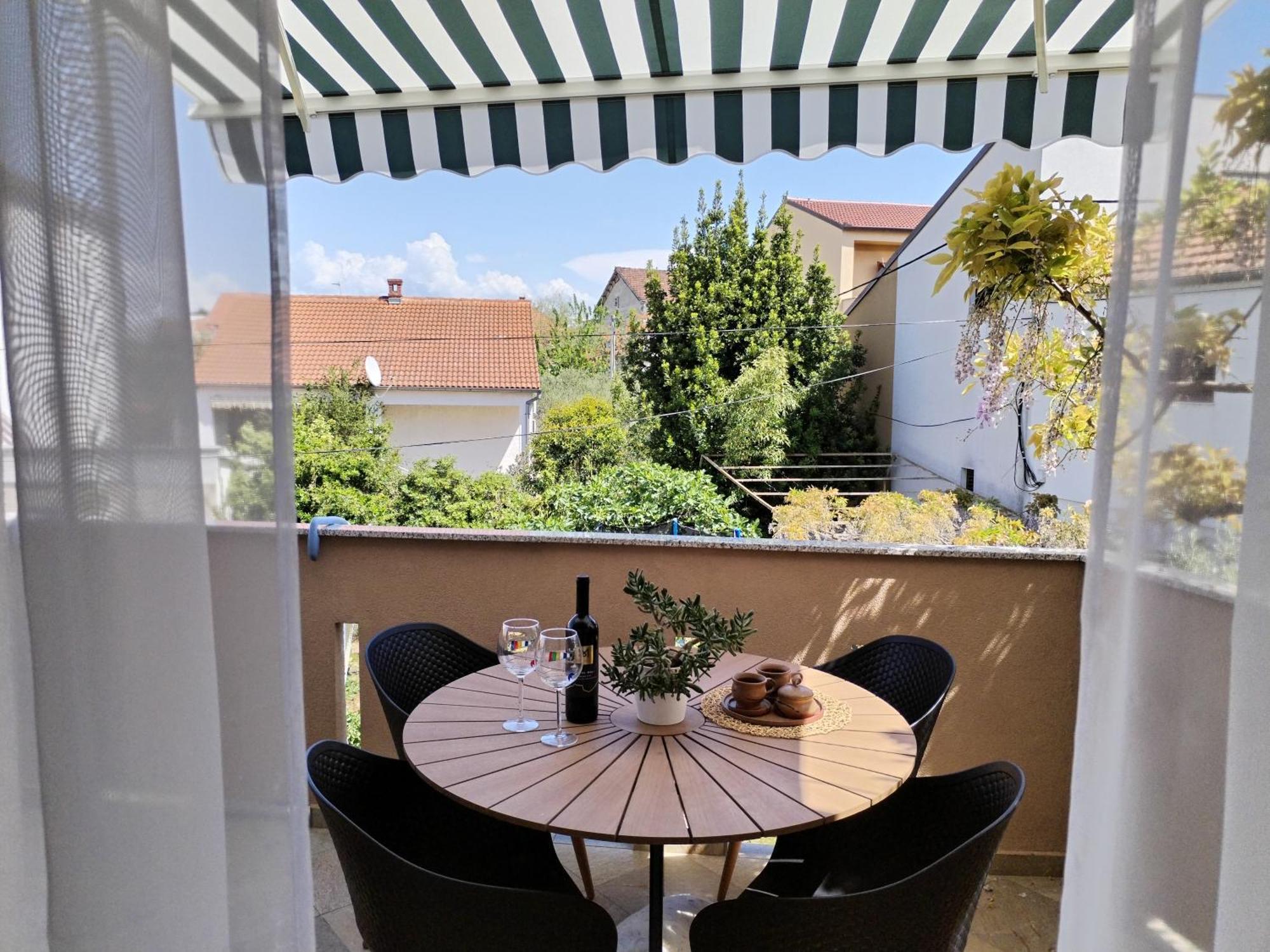 Family Apartment B&B Biograd Na Moru Εξωτερικό φωτογραφία